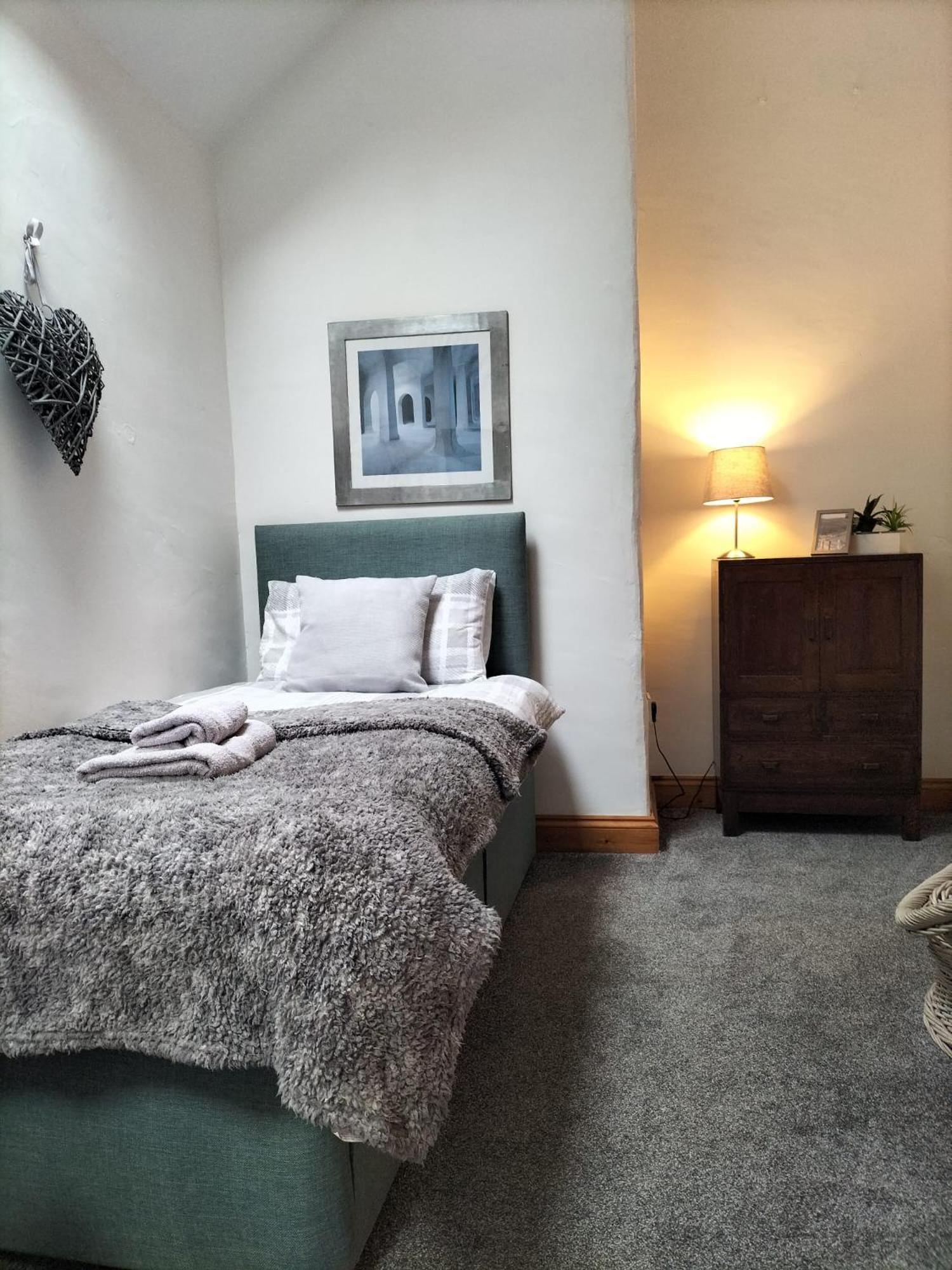 Holiday home Glan Y Morfa Bach The Stone *